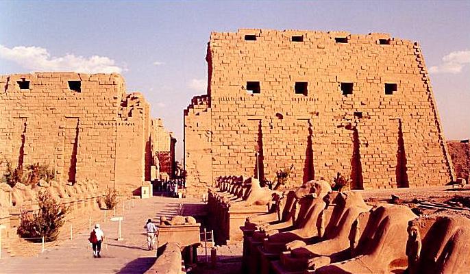 File:Templo de Karnak.jpg